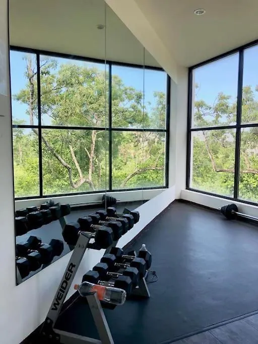 Near Beach+Jungle Views. King Bed+220 Megs+2 Bikes Tulum 0*,  México