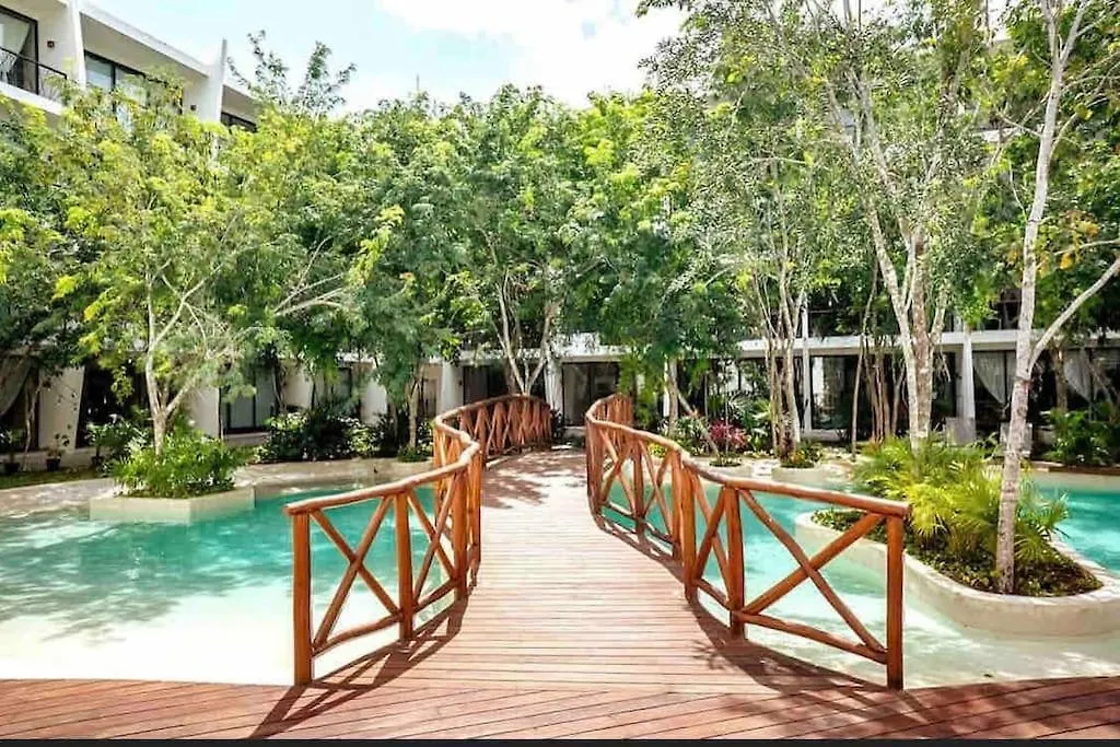 Near Beach+Jungle Views. King Bed+220 Megs+2 Bikes Tulum Apartamento